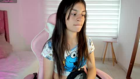 Snapshot of jade_sweetie chatting on October 2025 08:06:02 PM Jade online show from October 2025 08:06:02 PM