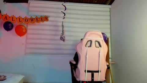 Snapshot of jade_sweetie chatting on October 2025 03:36:02 AM Jade online show from October 2025 03:36:02 AM