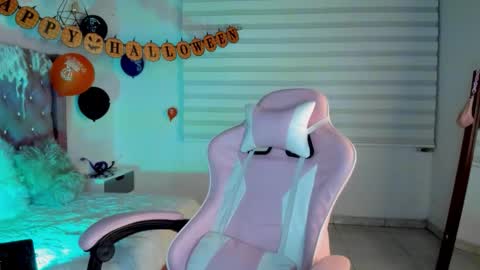 Snapshot of jade_sweetie chatting on October 2025 02:46:02 AM Jade online show from October 2025 02:46:02 AM