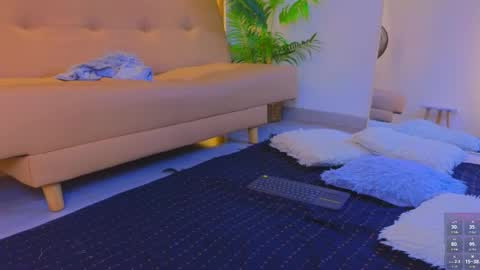 jadee__ online show from November 2025 03:28:01 AM