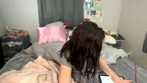 sexyeyes neverlie  online show from April 2026 01:49:01 PM