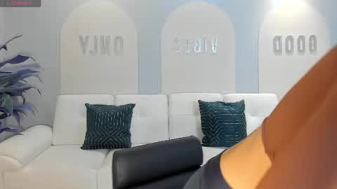 JADE EVANS online show from July 2026 08:40:02 AM