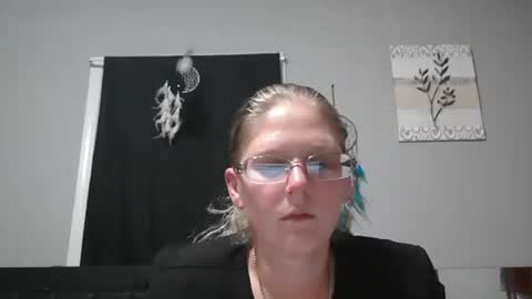 JadeLuv online show from November 2025 01:27:01 AM