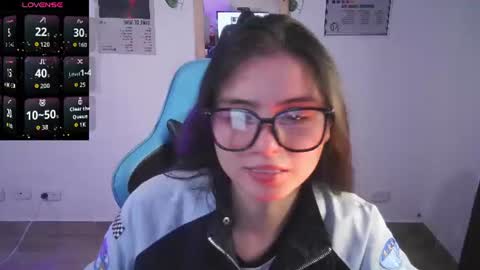 Snapshot of jademonet_ chatting on June 2026 05:01:01 AM Jade 3 online show from June 2026 05:01:01 AM