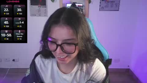 Snapshot of jademonet_ chatting on June 2026 04:37:01 AM Jade 3 online show from June 2026 04:37:01 AM