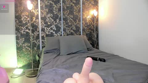 JADE online show from January 2025 09:59:01 PM