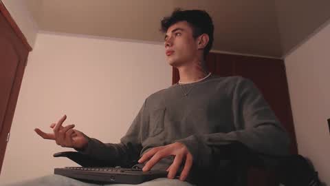 jaico_santos online show from November 2025 06:11:02 PM