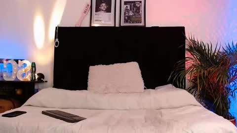 Jaiden online show from December 2025 05:57:01 AM