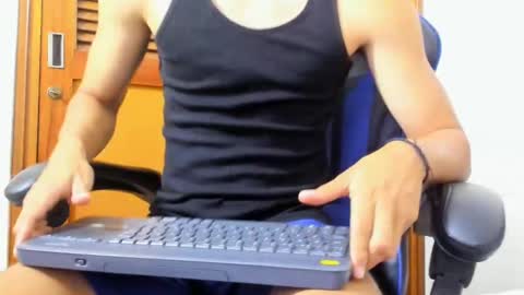 Hi guys im new 3 online show from January 2025 12:20:01 AM