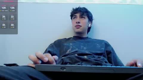 jake_tripp online show from October 2025 05:05:01 AM