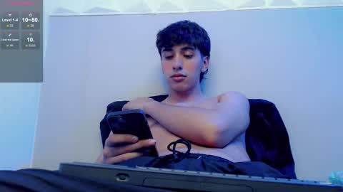 Snapshot of jake_tripp chatting on November 2025 06:16:02 AM jake_tripp online show from November 2025 06:16:02 AM