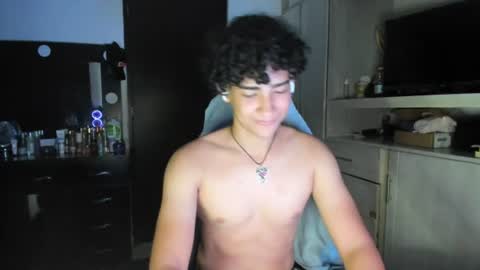 Snapshot of jake_willianss chatting on June 2026 04:04:01 AM jake willianss online show from June 2026 04:04:01 AM