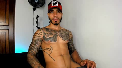 Snapshot of jakee_brown chatting on January 2025 09:31:01 PM Santiago online show from January 2025 09:31:01 PM