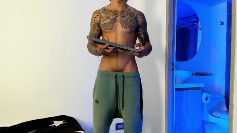 Snapshot of jakee_brown chatting on February 2025 10:53:01 AM Santiago online show from February 2025 10:53:01 AM