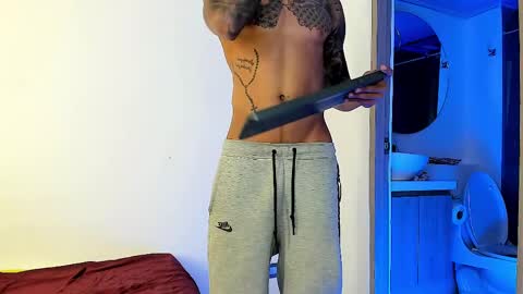 Snapshot of jakee_brown chatting on February 2025 12:27:01 PM Santiago online show from February 2025 12:27:01 PM