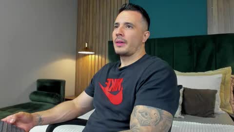 jakestone_1 online show from November 2025 01:38:02 AM