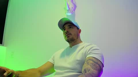 jakestone_1 online show from March 2026 10:25:01 PM