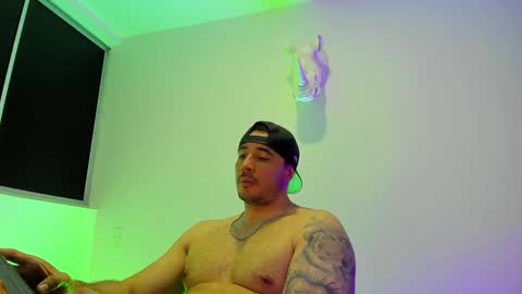 jakestone_1 online show from April 2026 07:29:01 PM