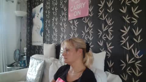 Snapshot of jakkilouise chatting on September 2025 04:50:01 PM JAKKI LOUISE pornstar online show from September 2025 04:50:01 PM