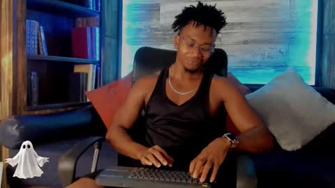   online show from October 2025 04:37:02 AM