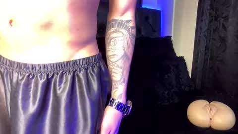 LeonardoInsta LeonardoperezcoPvt open online show from January 2025 05:50:02 AM