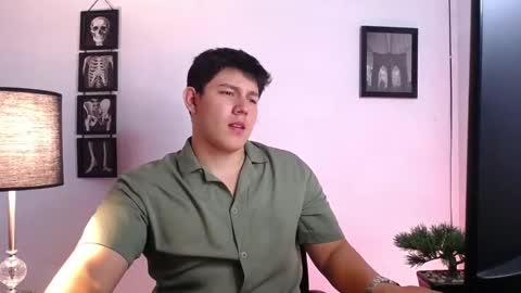 james_cr online show from October 2025 02:22:02 AM