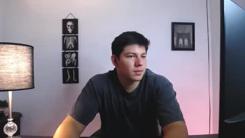 james_cr online show from October 2025 01:35:01 AM