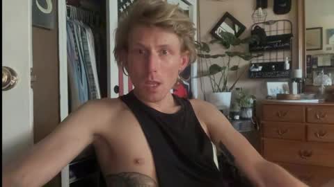 jamesbpeach online show from April 2026 08:03:02 PM