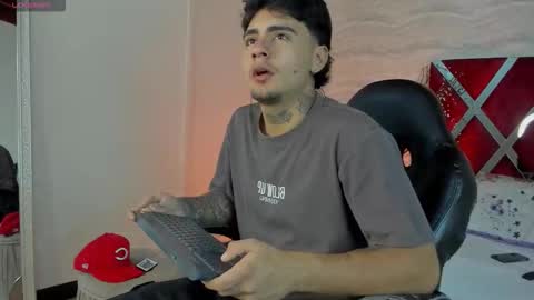 jamesdekker online show from October 2025 09:14:02 PM