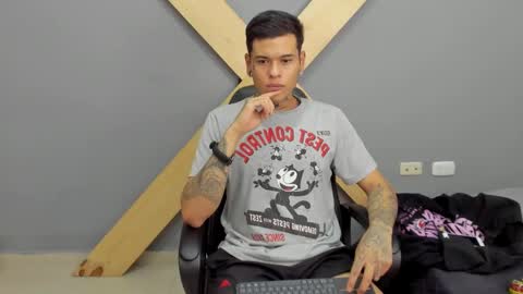 Snapshot of jamesinked_ chatting on December 2024 06:38:02 PM Jamesinked online show from December 2024 06:38:02 PM