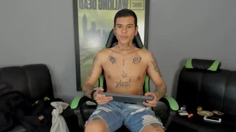 Snapshot of jamesinked_ chatting on February 2025 07:24:02 PM Jamesinked online show from February 2025 07:24:02 PM