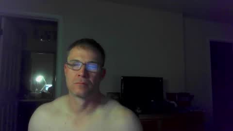 Snapshot of jamesjewels chatting on May 2026 04:06:02 AM jamesjewels online show from May 2026 04:06:02 AM