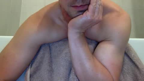 Snapshot of jamesnewtron chatting on October 2025 02:45:02 AM jamesnewtron online show from October 2025 02:45:02 AM