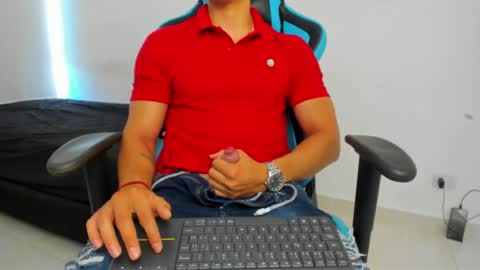 Jamess hott online show from January 2025 01:51:02 PM