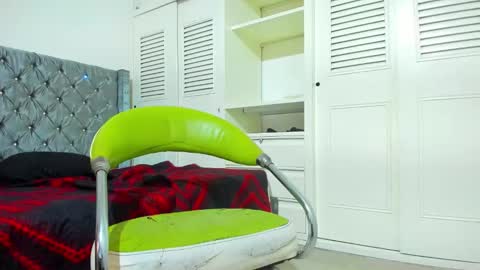 jamiee f online show from February 2026 10:22:02 AM