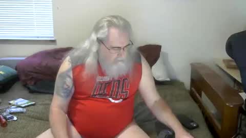 jamielove1975 online show from April 2026 09:45:02 PM