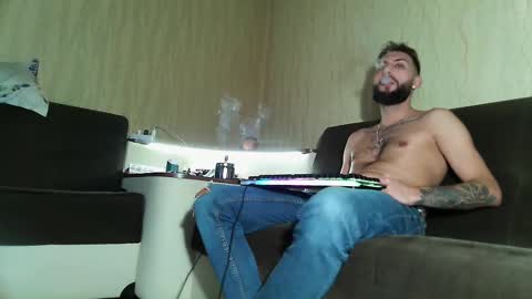 Snapshot of jamienoxus chatting on February 2025 02:25:01 PM Robbie online show from February 2025 02:25:01 PM