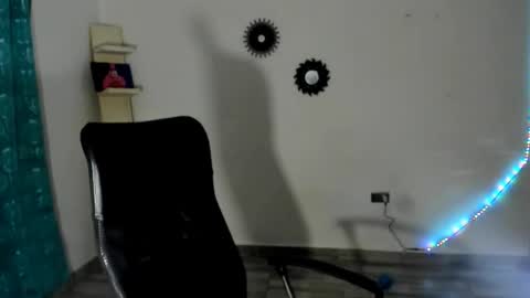 jan_milkhot online show from December 2025 05:05:01 AM