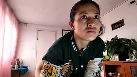 janariivera1 online show from November 2025 02:51:01 PM