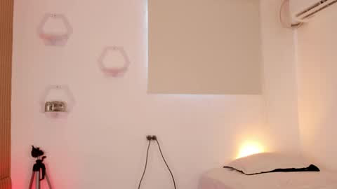 Jane  M online show from April 2026 08:42:02 PM