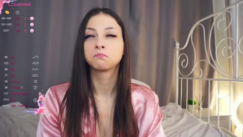 Jennifer  online show from February 2025 11:12:02 AM