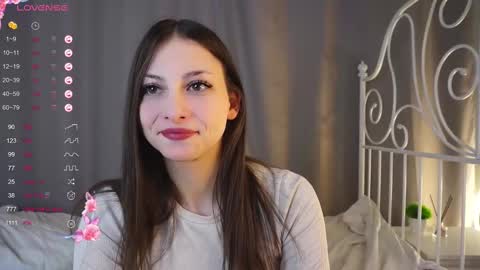 Jennifer  online show from February 2025 11:16:02 AM