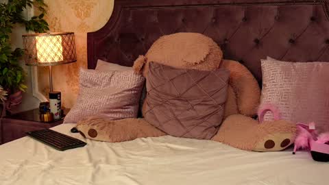 JaneDevine online show from January 2025 08:51:02 AM