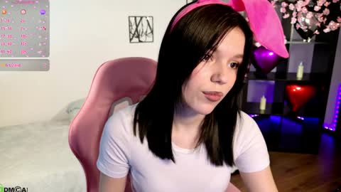 Alexia online show from April 2026 08:01:02 AM