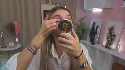 Snapshot of janewirtz chatting on October 2025 06:12:01 AM Hi Im Alice and here youll find something online show from October 2025 06:12:01 AM