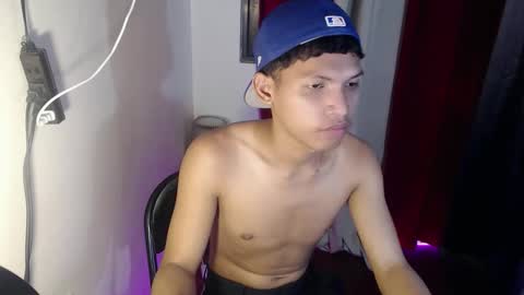 janlloyd04 online show from September 2025 05:51:02 PM