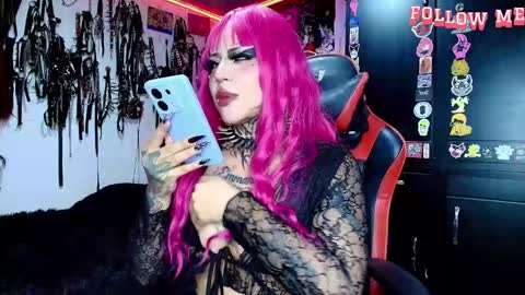      online show from November 2025 12:42:02 AM