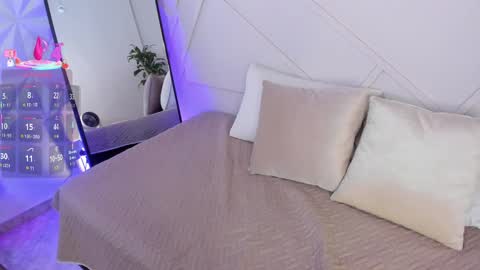 Snapshot of jannafoxx_ chatting on September 2025 06:52:02 PM online show from September 2025 06:52:02 PM