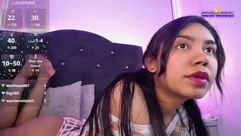Snapshot of janne_moon chatting on December 2024 05:52:02 PM Janne online show from December 2024 05:52:02 PM