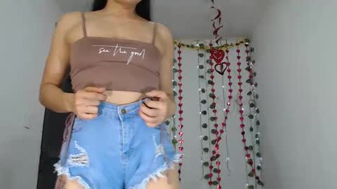 Monik online show from February 2025 11:36:01 PM